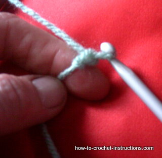 crochet - first chain stitch