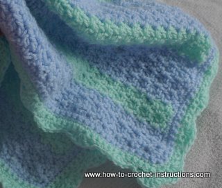 super easy baby blanket that looks fantastic try this soft cosy afghan 