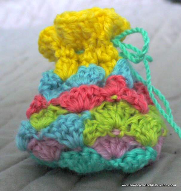 Little crochet pouch